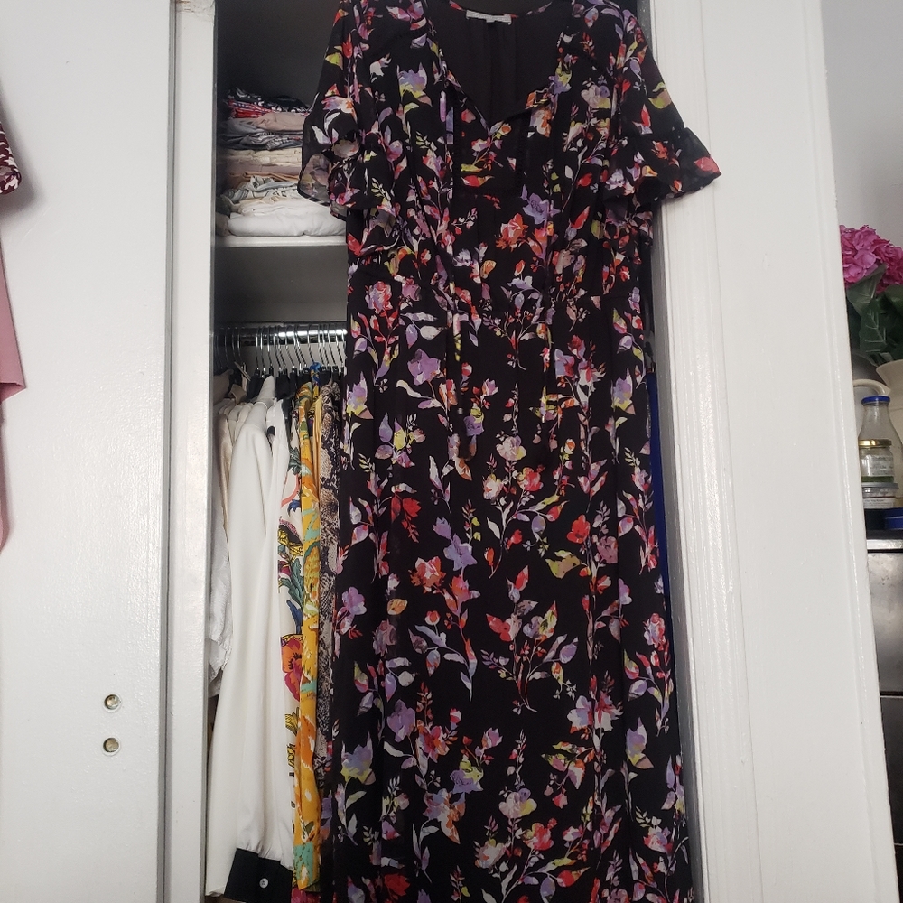 Dress - Picture 6 of 8